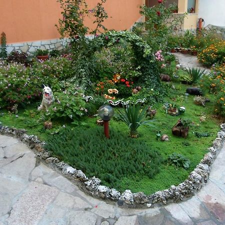 Family Hotel St. Constantine And Helena Ivaylovgrad ภายนอก รูปภาพ