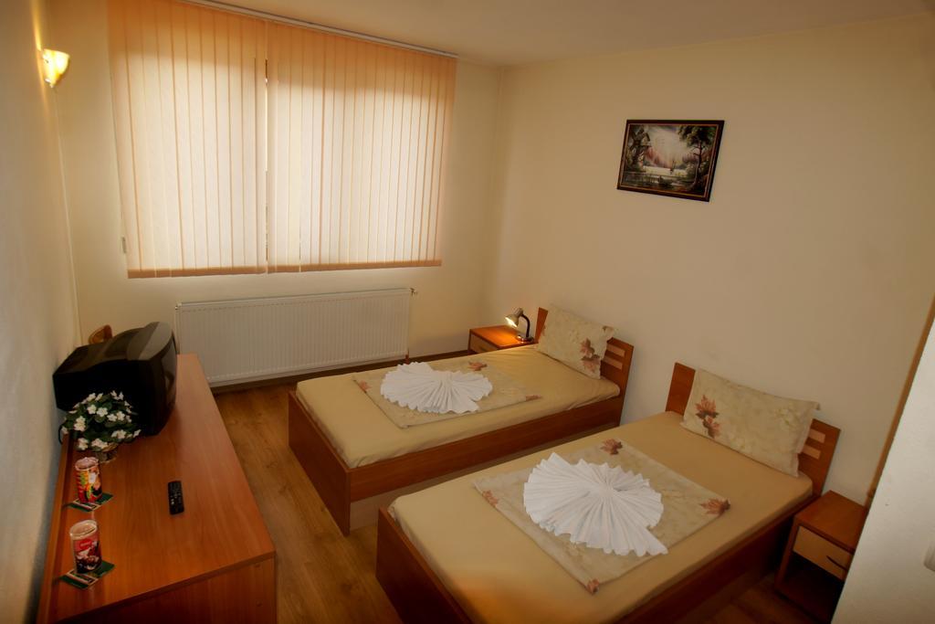 Family Hotel St. Constantine And Helena Ivaylovgrad ห้อง รูปภาพ
