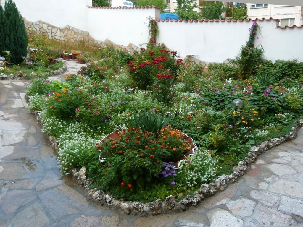 Family Hotel St. Constantine And Helena Ivaylovgrad ภายนอก รูปภาพ